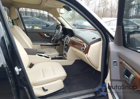 2015 Mercedes-Benz Glk 350 4Matic z USA, uszkodzony, nr VIN WDCGG8JB1FG361319